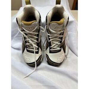 Moolah Kicks Press Black White Break Basketball Shoes - Size 4 Youth